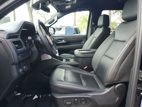 Used 2024 Chevrolet Tahoe LT RWD image 13