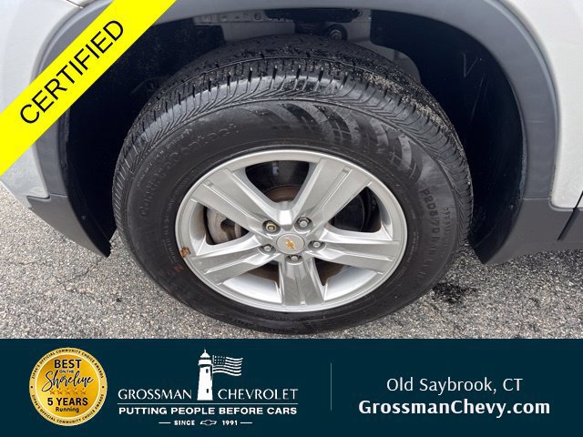 Used 2022 Chevrolet Trax LT w/ LT Convenience Package AWD/4WD image 31