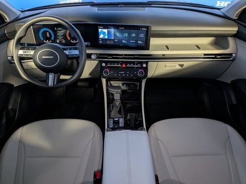 Used 2025 Hyundai Tucson SEL FWD image 14