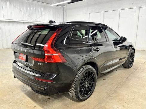 Used 2024 Volvo XC60 B5 Plus w/ Protection Package Premier AWD/4WD image 7