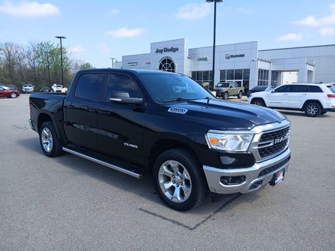 Used 2022 RAM 1500 Lone Star AWD/4WD image 2