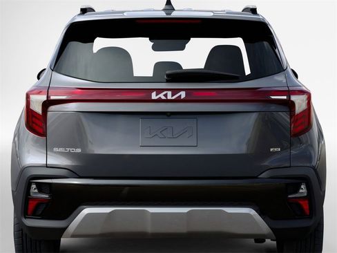 New 2026 Kia Seltos SX w/ SX Sunroof Package image 13