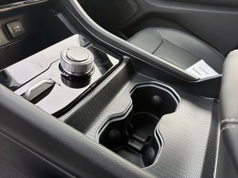 New 2025 Jeep Grand Cherokee Limited image 17