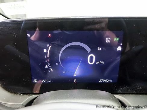 Certified 2024 Buick Encore GX Preferred w/ Comfort Package FWD image 13
