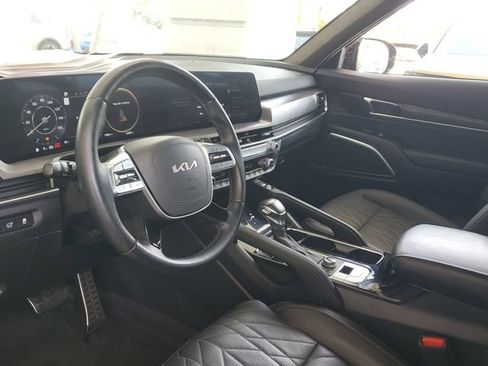 Certified 2025 Kia Telluride SX Prestige X-Line AWD/4WD image 22