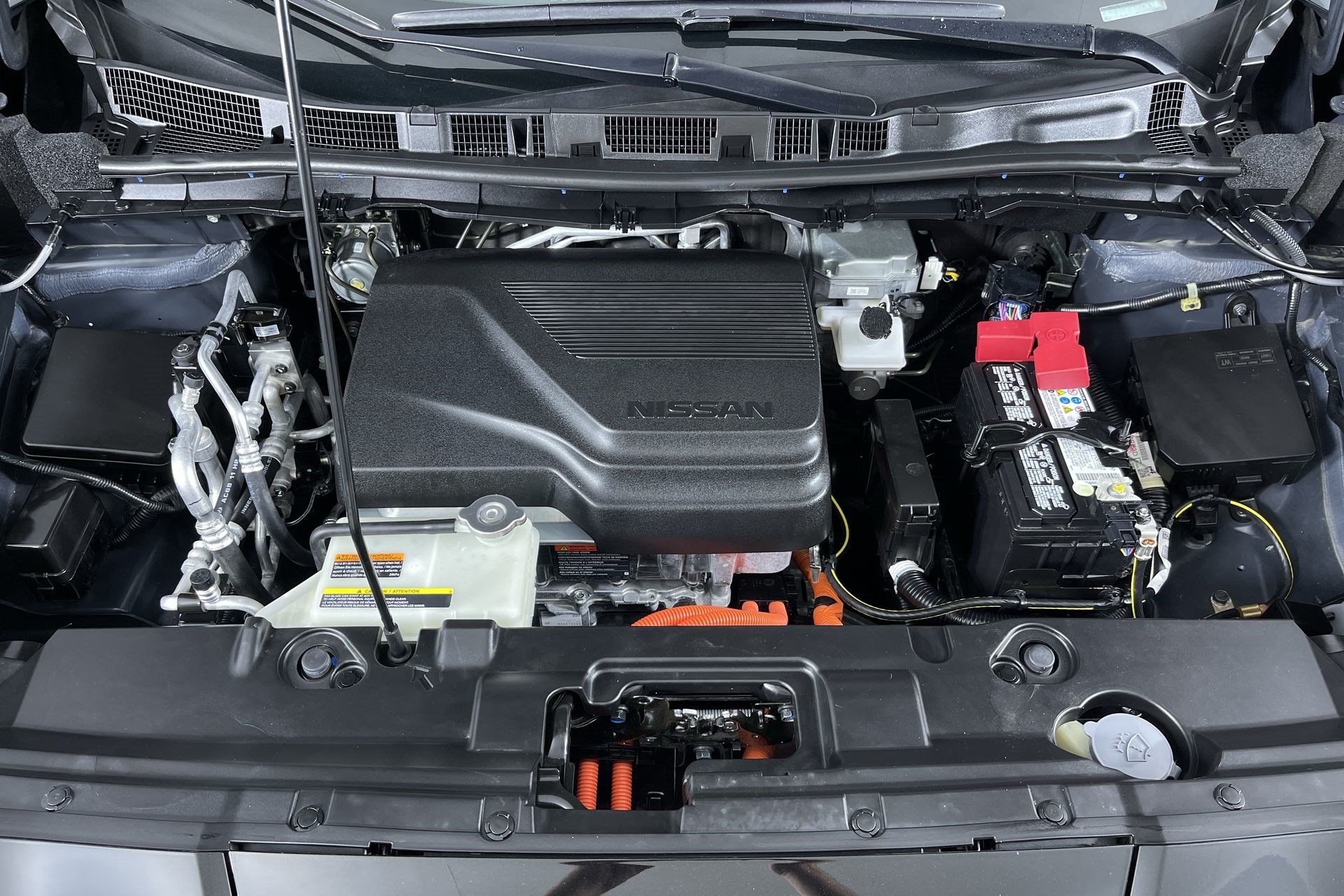 Certified 2025 Nissan Leaf SV Plus FWD image 28