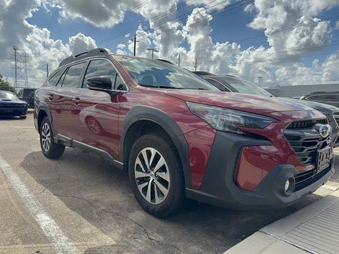 Certified 2024 Subaru Outback Premium AWD/4WD image 3