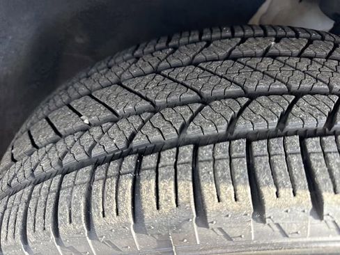 Used 2019 Chevrolet Traverse LT w/ LT Premium Package image 50