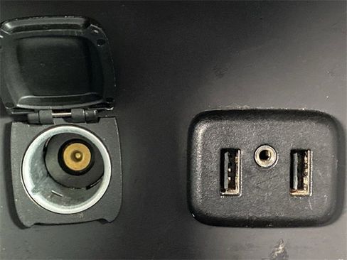 Used 2018 GMC Acadia SLT image 18