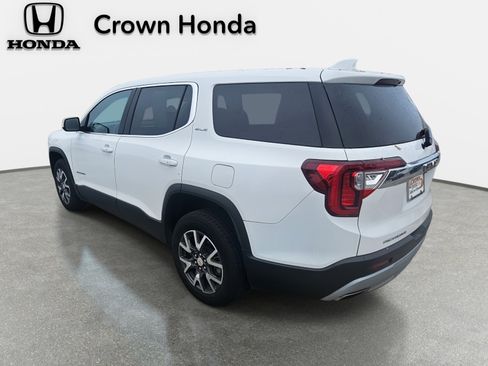 Used 2023 GMC Acadia SLE image 4