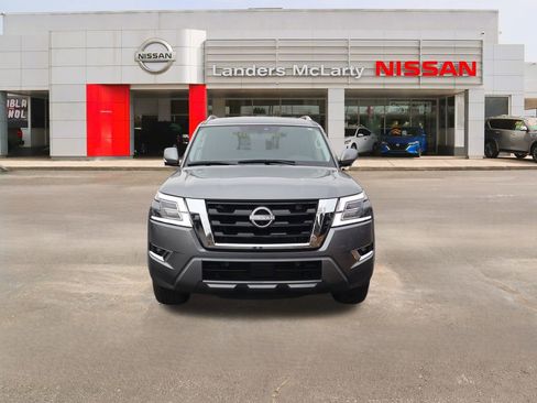 Used 2024 Nissan Armada SL image 8