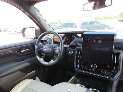 Certified 2026 GMC Yukon AT4 AWD/4WD image 29