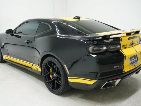 Used 2020 Chevrolet Camaro SS RWD image 6
