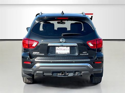 Used 2020 Nissan Pathfinder Platinum image 6