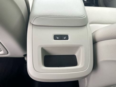 Used 2024 Volvo XC60 B5 Plus w/ Protection Package Premier AWD/4WD image 26