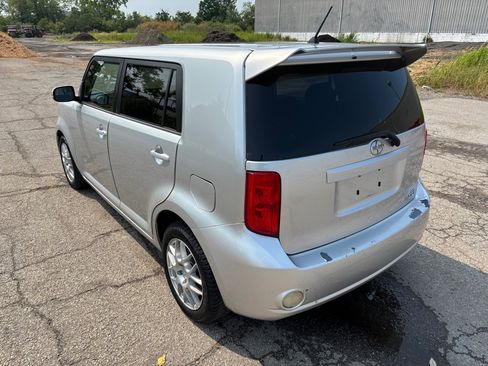 Used 2008 Scion xB FWD image 5