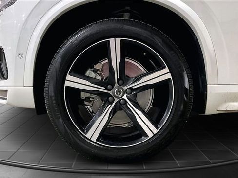 Used 2019 Volvo XC90 T6 R-Design w/ Protection Package AWD/4WD image 11