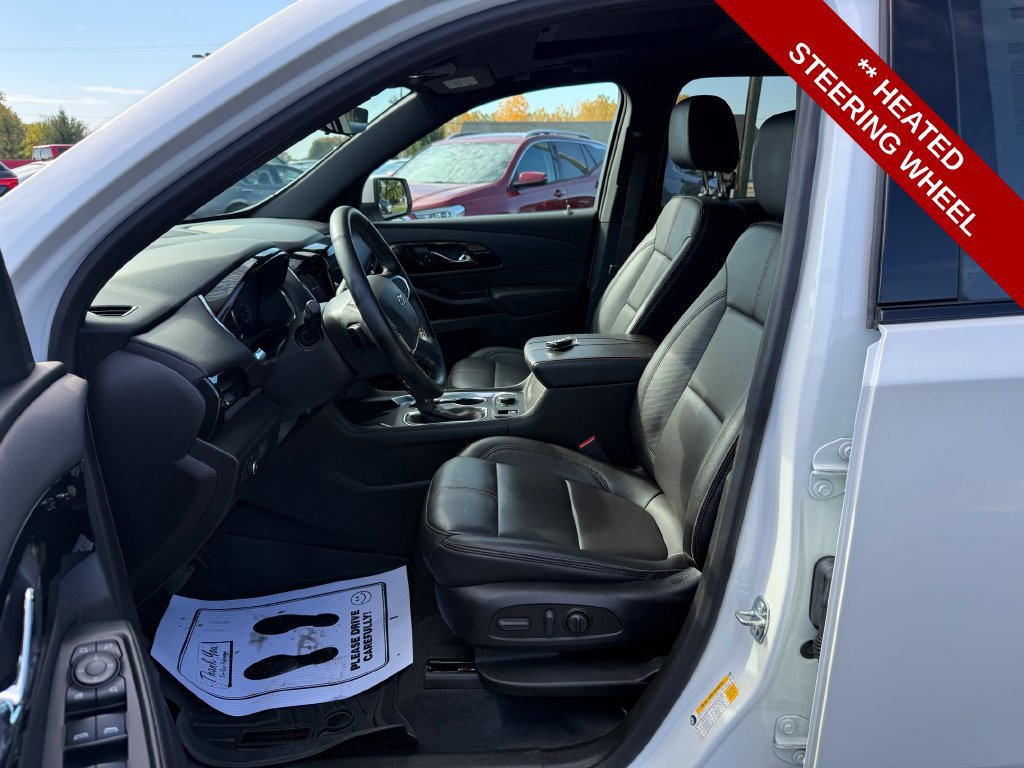 Used 2023 Chevrolet Traverse RS AWD/4WD image 13