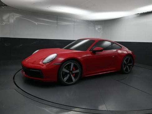 Certified 2022 Porsche 911 Carrera S image 1