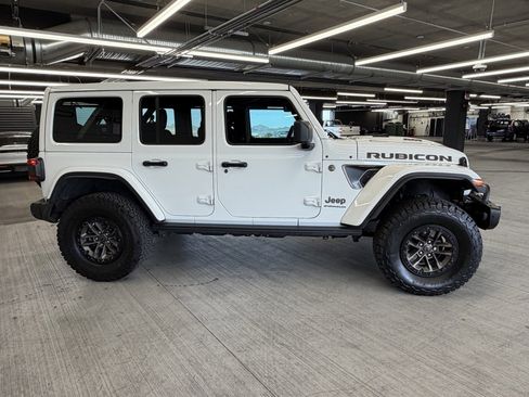 Used 2024 Jeep Wrangler Unlimited Rubicon 392 image 5