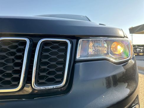 Certified 2020 Jeep Grand Cherokee Laredo image 11