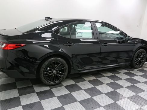 New 2026 Toyota Camry SE AWD/4WD image 8