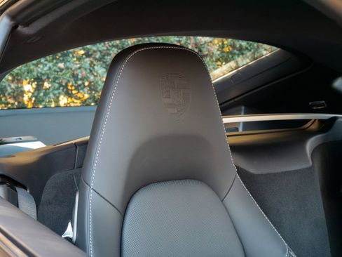 Used 2025 Porsche 718 Cayman image 34