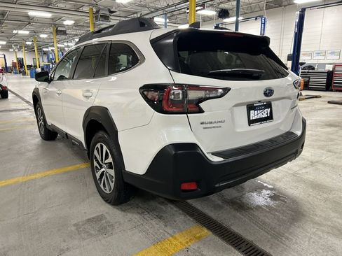 Certified 2024 Subaru Outback Premium image 6