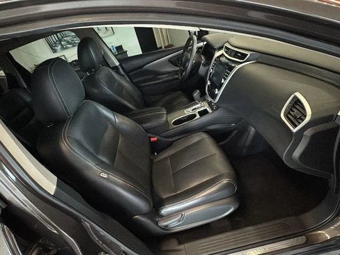 Used 2018 Nissan Murano S FWD image 16