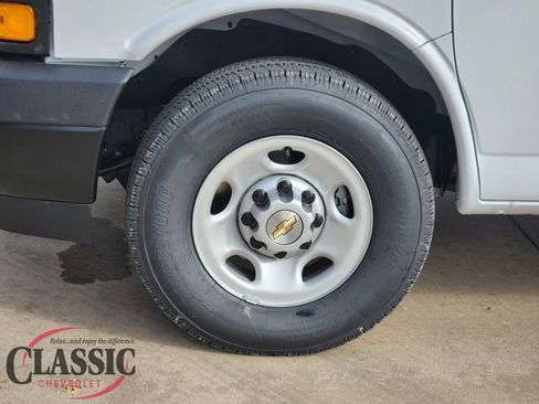 New 2025 Chevrolet Express 2500 Extended RWD image 19