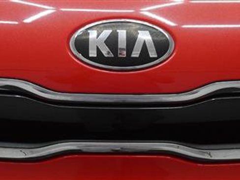Used 2015 Kia Soul + FWD image 5