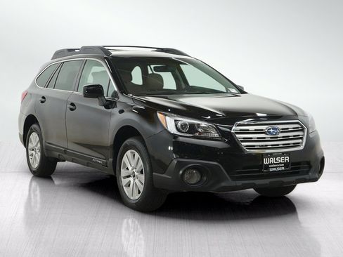 Used 2017 Subaru Outback 2.5i Premium AWD/4WD image 9