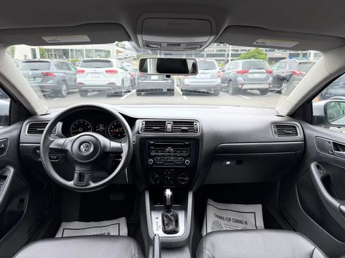 Used 2014 Volkswagen Jetta SE FWD image 11