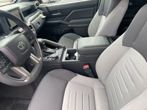New 2026 Toyota Tacoma TRD Off-Road AWD/4WD image 19