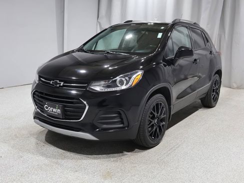 Used 2022 Chevrolet Trax LT w/ Premium Seat Package image 6