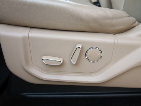 Used 2018 Ford F250 Lariat w/ Lariat Ultimate Package image 25