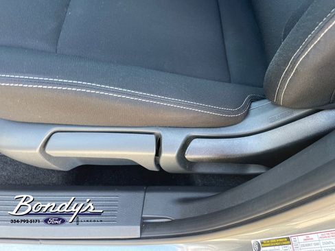 Used 2023 Nissan Rogue S FWD image 9