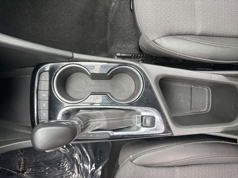 Used 2025 Buick Encore GX Preferred AWD/4WD image 41