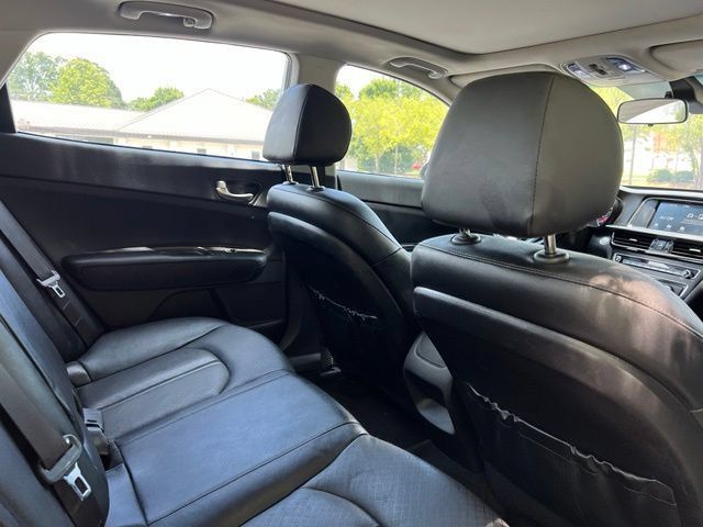 Used 2020 Kia Optima SE FWD image 17