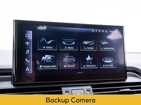 Used 2022 Audi Q5 e Prestige w/ Prestige Package image 23