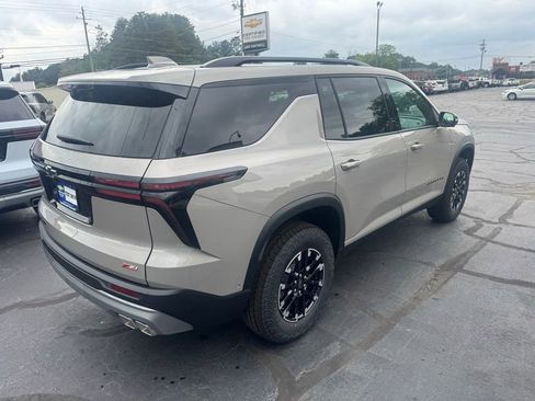 New 2026 Chevrolet Traverse Z71 w/ Enhanced Driving Package AWD/4WD image 7