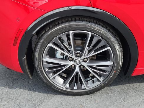 Used 2025 Toyota Prius Limited image 32