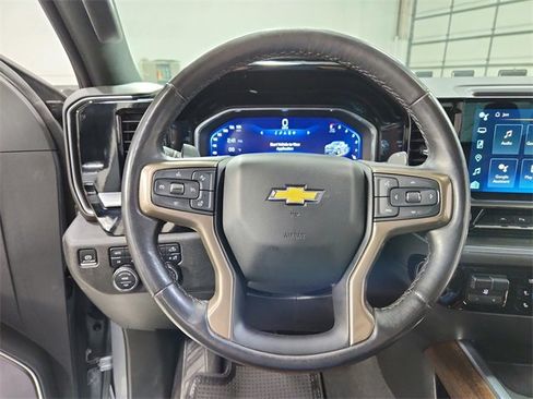 Used 2023 Chevrolet Silverado 1500 High Country image 23