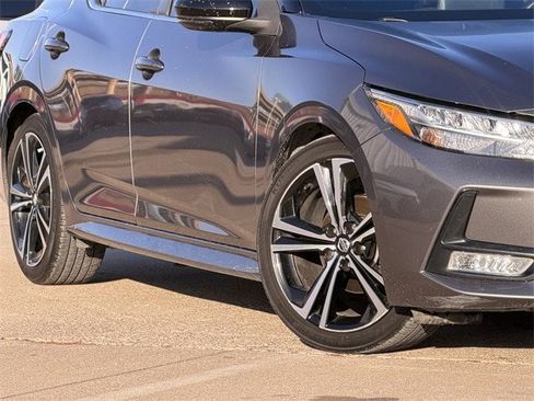 Used 2020 Nissan Sentra SR image 9