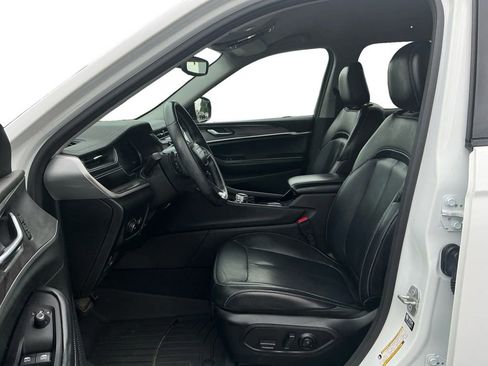 Used 2021 Jeep Grand Cherokee L Limited AWD/4WD image 14