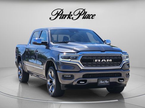 Used 2023 RAM 1500 Limited w/ Body Color Bumper Group AWD/4WD image 4