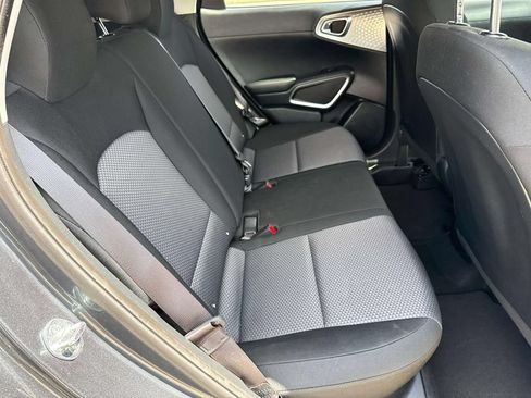 Used 2024 Kia Soul LX w/ Option Group 015 FWD image 8