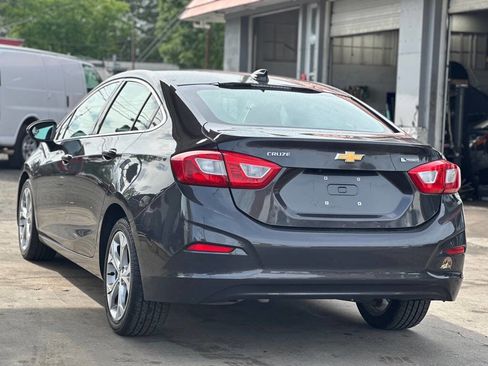 Used 2016 Chevrolet Cruze Premier FWD image 8