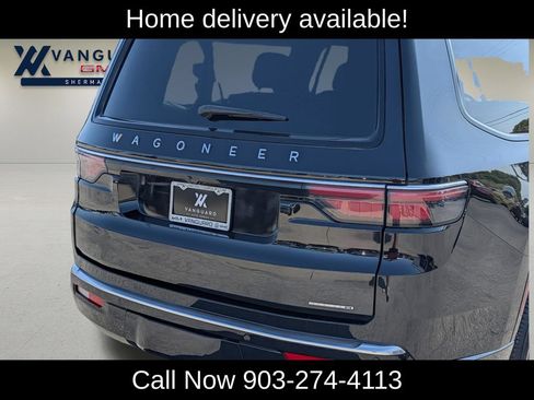 Used 2024 Jeep Wagoneer L Series III w/ Flexible Seating Group AWD/4WD image 10
