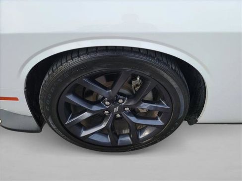 Used 2022 Dodge Challenger GT w/ Blacktop Package image 9